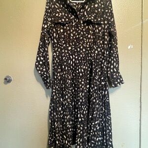 Molly Bracken Black and White Floral Dress perfect condition size S